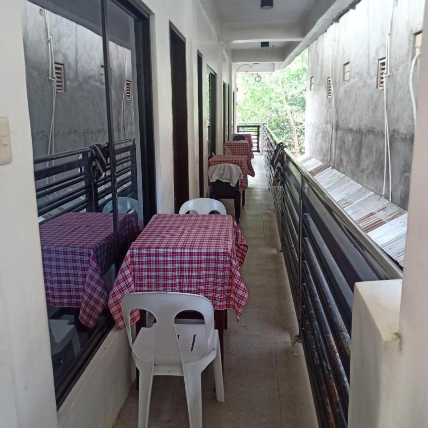 Chelle'S Apartelle-Inn El Nido Exterior foto
